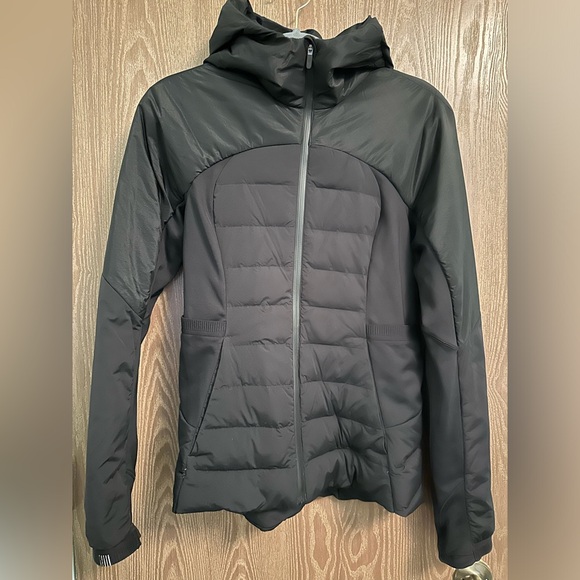 Lululemon Down For it All Jacket - Picture 1 of 3